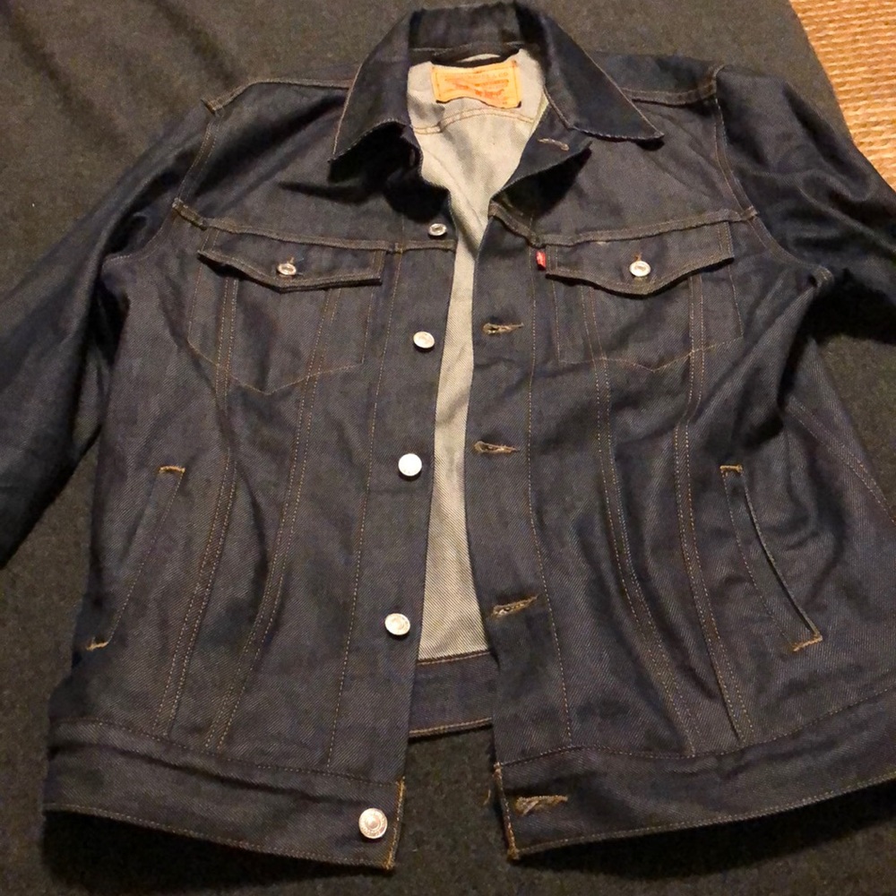 Levi’s men’s XL trucker Jean jacket dark wash